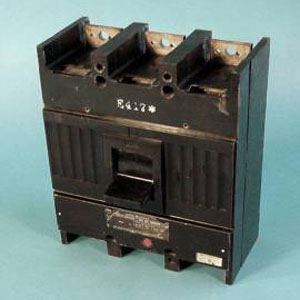 Circuit Breaker TJD432400 GENERAL ELECTRIC